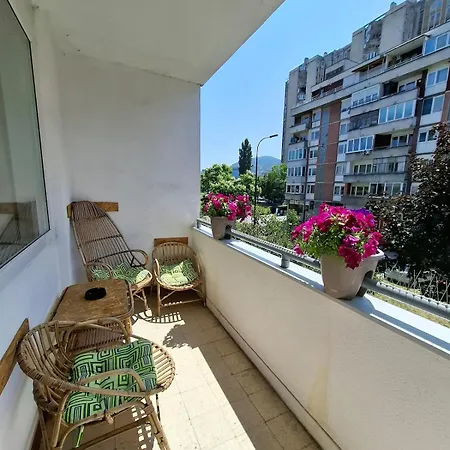 Apartment Ruby - Prostrano, Parking, Blizu Centra Sarajevo