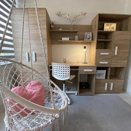 Ruby - Prostrano, Parking, Blizu Centra Apartamento *