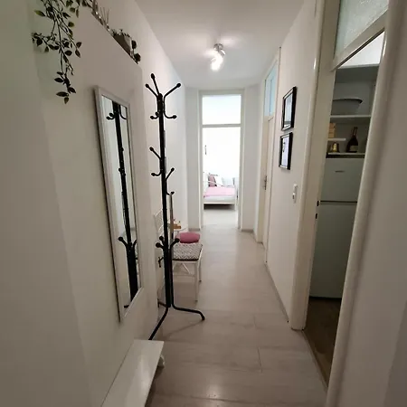 Ruby - Prostrano, Parking, Blizu Centra Apartamento Sarajevo