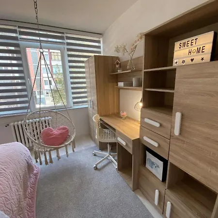 Ruby - Prostrano, Parking, Blizu Centra Apartamento *